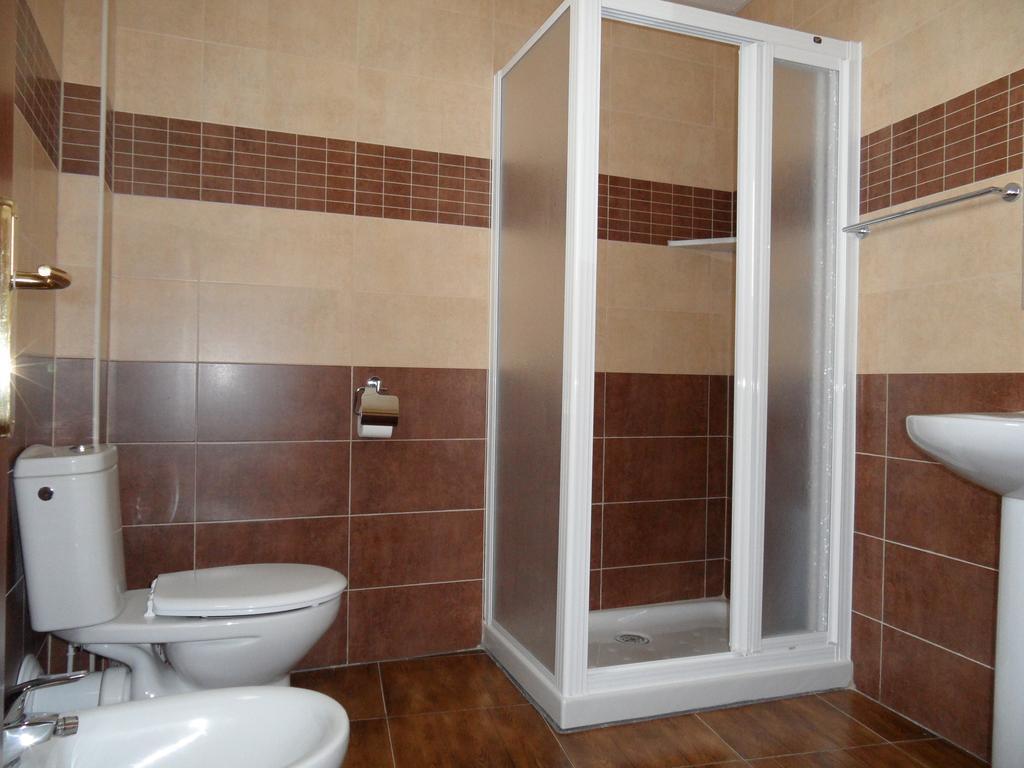 Hotel Las Flores Tolox Kamer foto